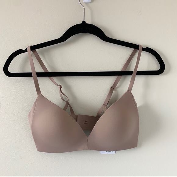 Lululemon Take Shape Bra Soft Sand Size 32C NWT - Picture 3 of 13